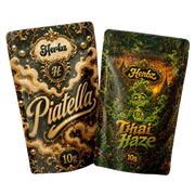 Piatella och Thai Haze 20 g THCA-bundle med ice water hash och toppskott på svart bakgrund